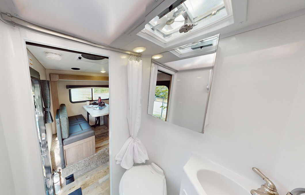 Truck Camper Slide Dinette, , hi-res image number 11